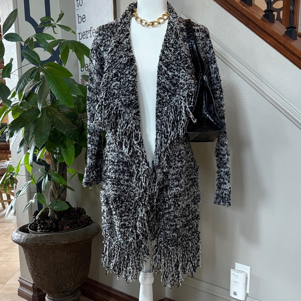 Black & White Aakaa Anthropology Fuzzy Fringe Open-Front Cardigan Jacket 🤩